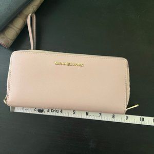 Light pink Michael Kors wallet wristlet